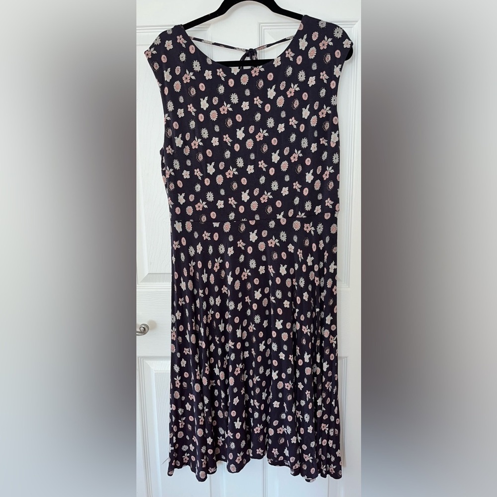Loft Charcoal and Floral Print Women's Dress Size Large